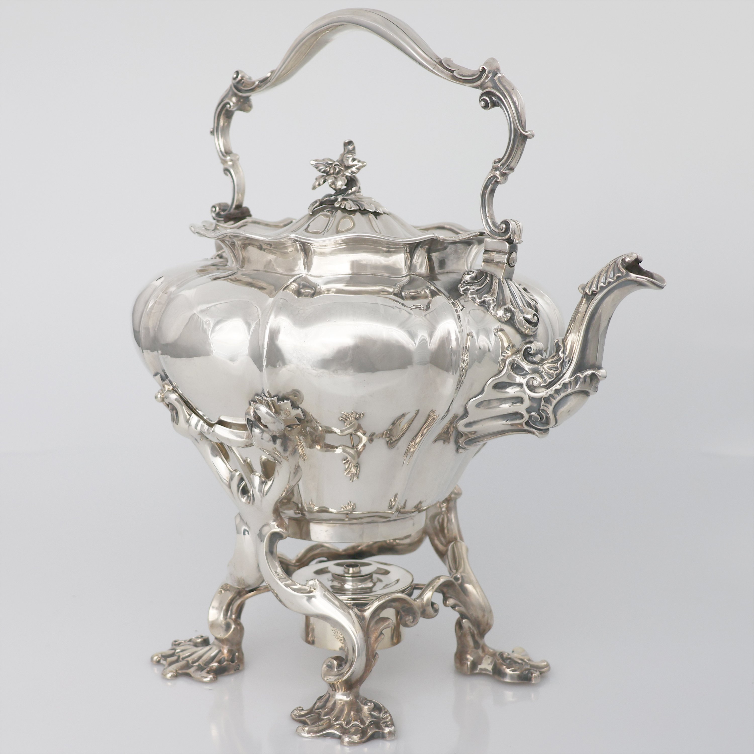 A William IV sterling silver kettle on stand, Paul Storr for Storr & Mortimer, London, 1832 - Paul Storr - 1832