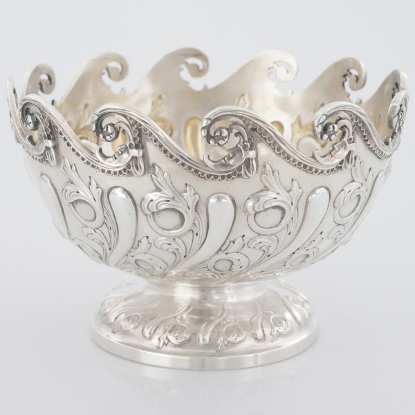 A Victorian sterling silver bowl, Robert Harper, London, 1882