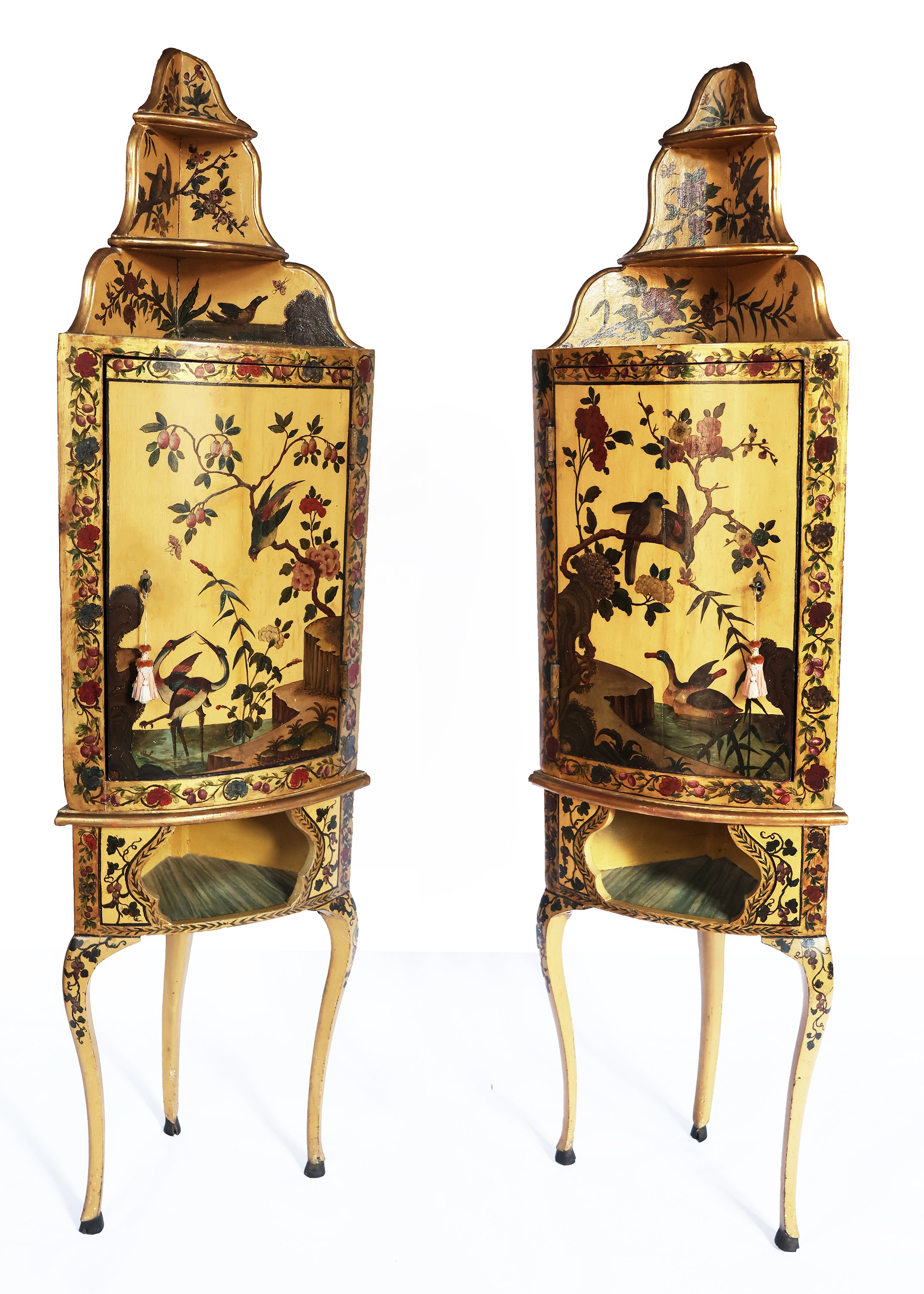 A pair of North Italian lacquered wood corner cabinets, decorated in polychrome with flowers and birds, Piedmont, mid-18th century - 1700