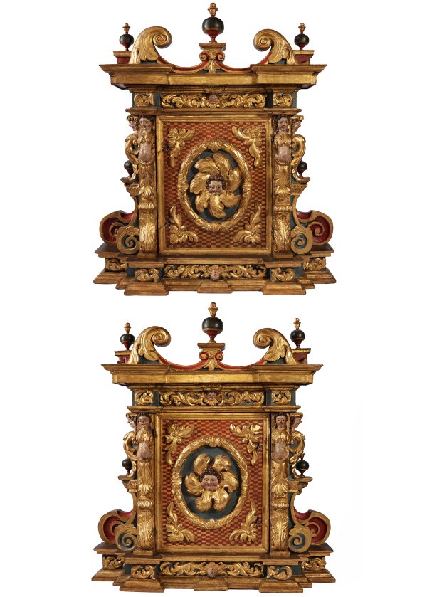 An Italian pair of one-piece altar sideboards in carved and painted wood. Lombardy, 17th century