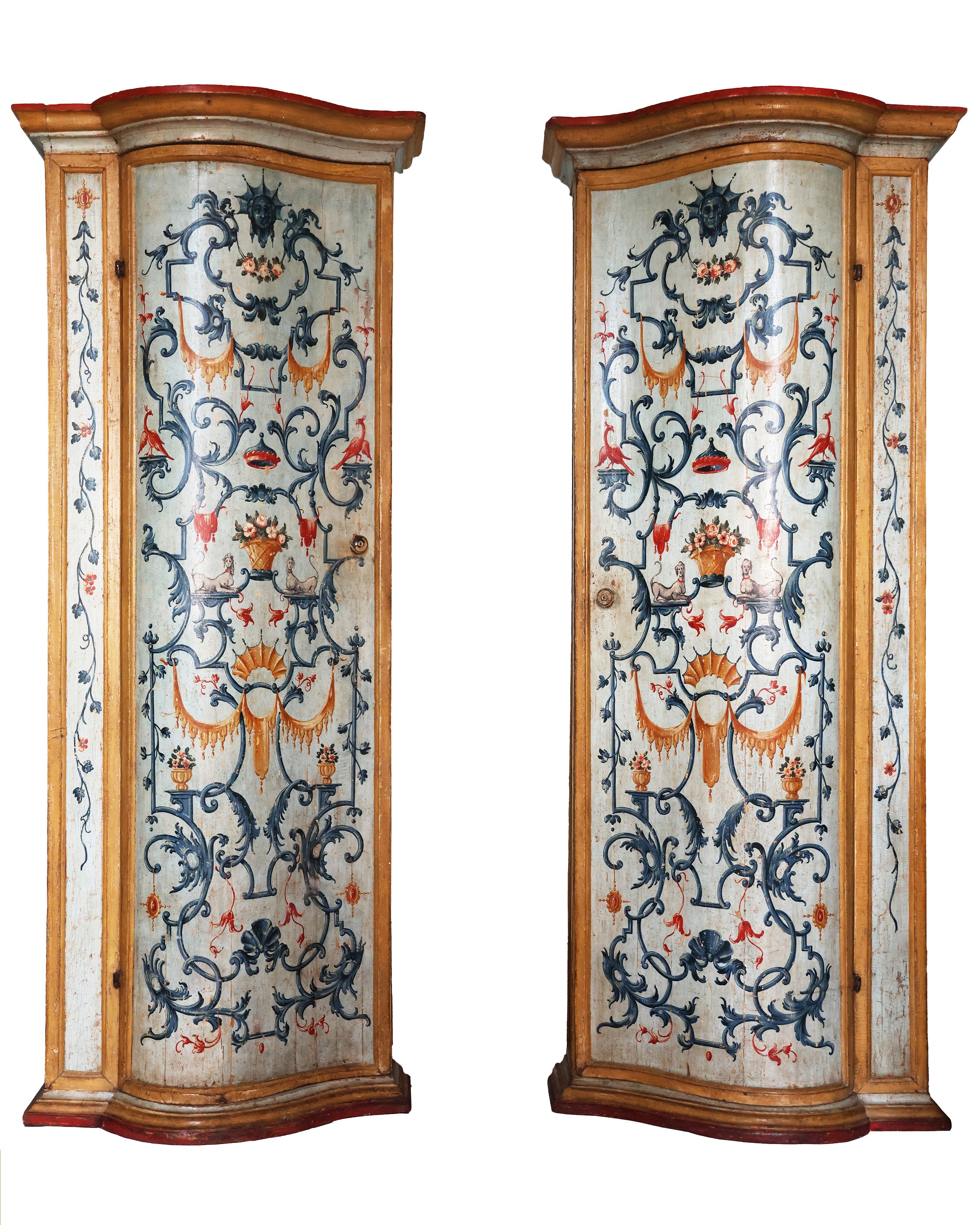 A North Italian pair of carved and lacquered wood cabinets with floral and decorative motifs, Venice, mid-18th century - 1700