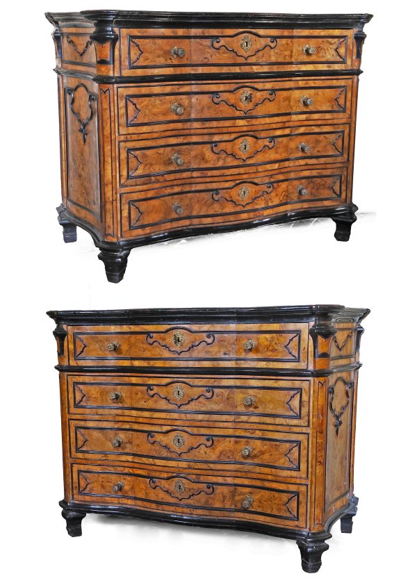 A North Italian pair of chests of drawers in walnut wood and walnut burl, Lombardy, 18th century