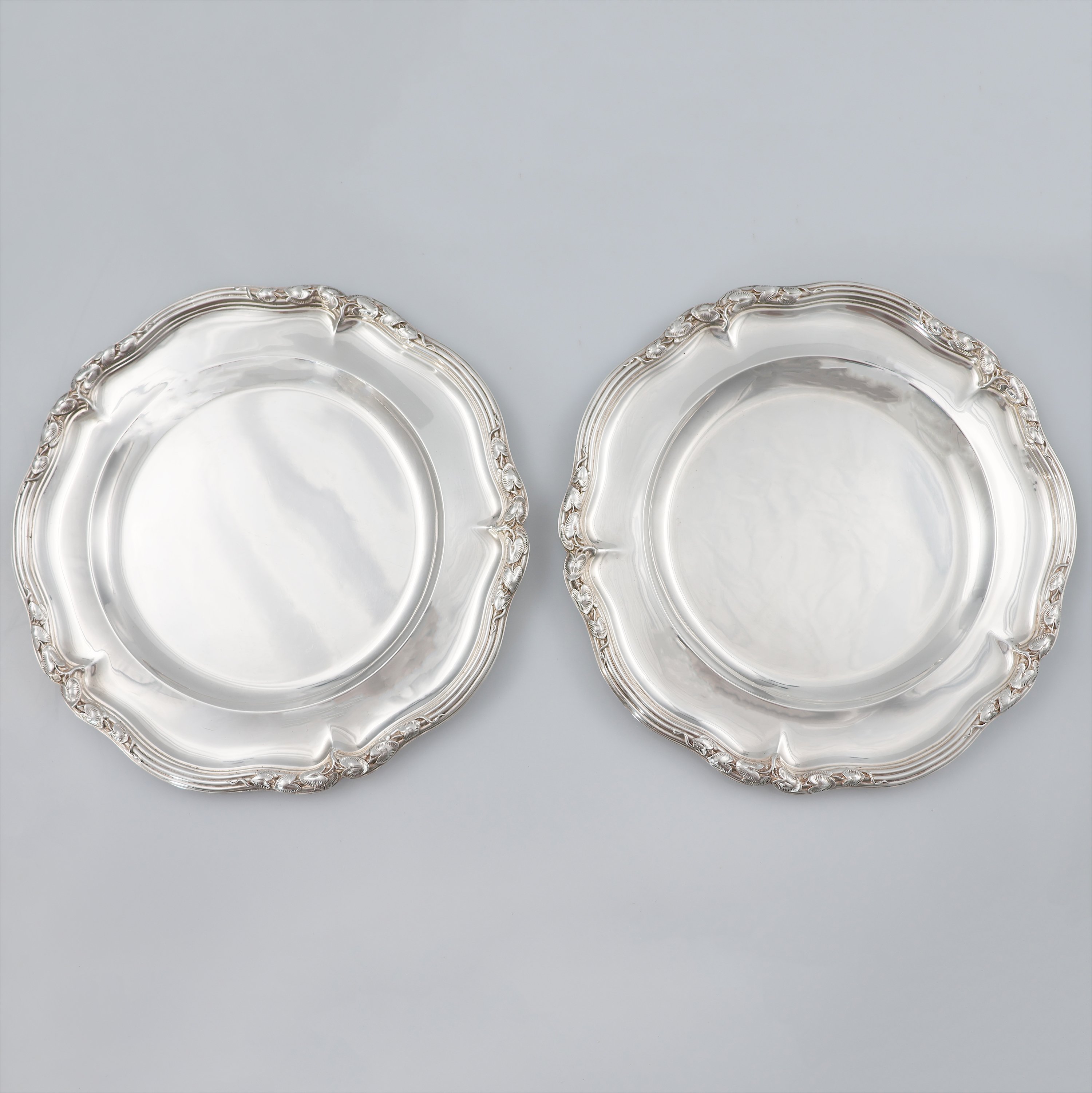 A Victorian pair of sterling silver plates, Paul Storr, London, 1838 - Paul Storr - 1838