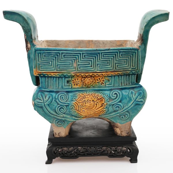 A ChineseSancai porcelain glazed censer, Ming dinasty 1368-1644, 17th century