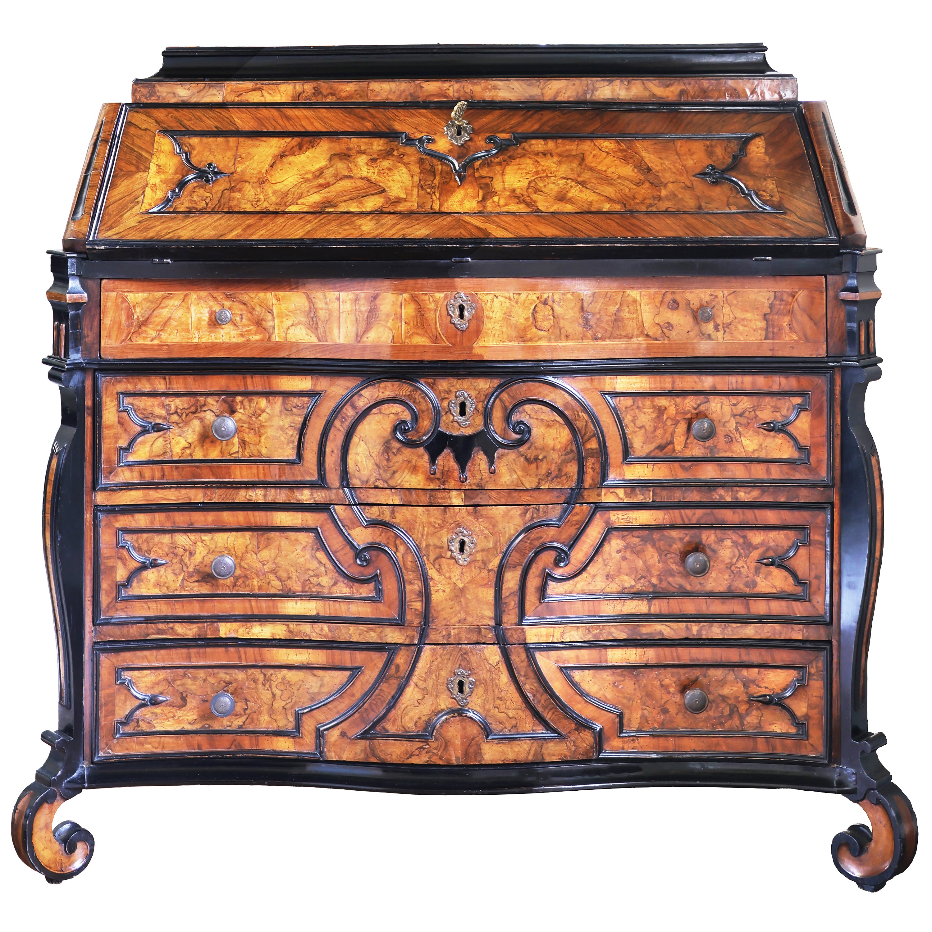An Italian walnut, burr walnut inlaid fall-front bureau, Lombardy, 18th century - 1700