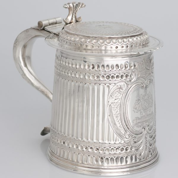 A Charles II sterling silver tankard, John Ruslen, London, 1680