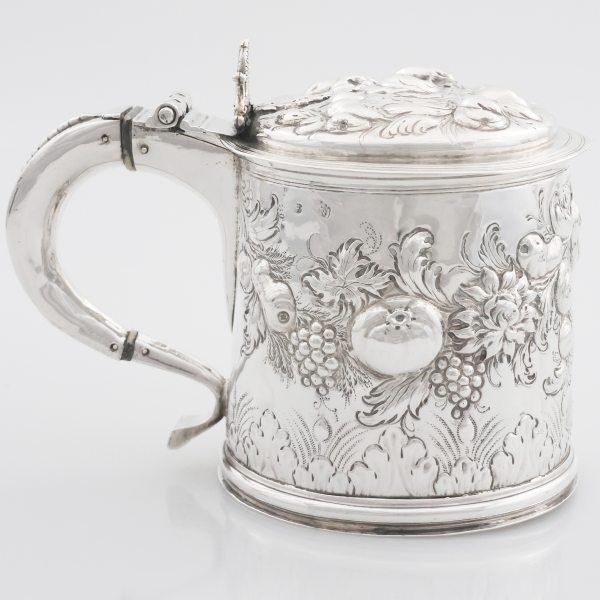 A Charles II sterling silver tankard, WS silversmith, London, 1676?