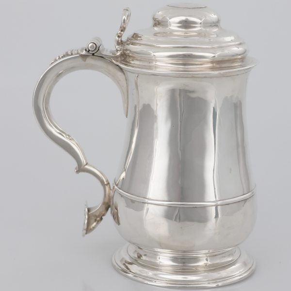 A George II sterling silver tankard, William Dalton, Newcastle, 1747