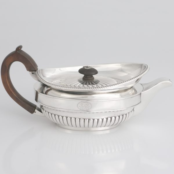 A George III sterling silver teapot, London, 1810