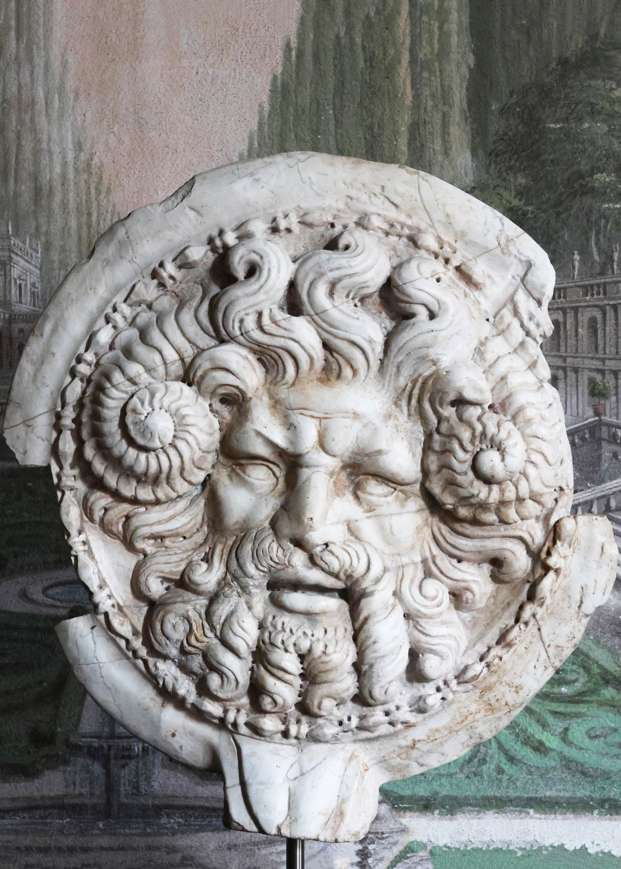 Oscillum, Jupiter and Medusa, statuary marble